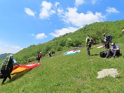 65 Spira dalla pianura un venticello favorevole al volo